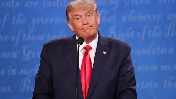 Donald Trump en el segundo debate electoral de EEUU