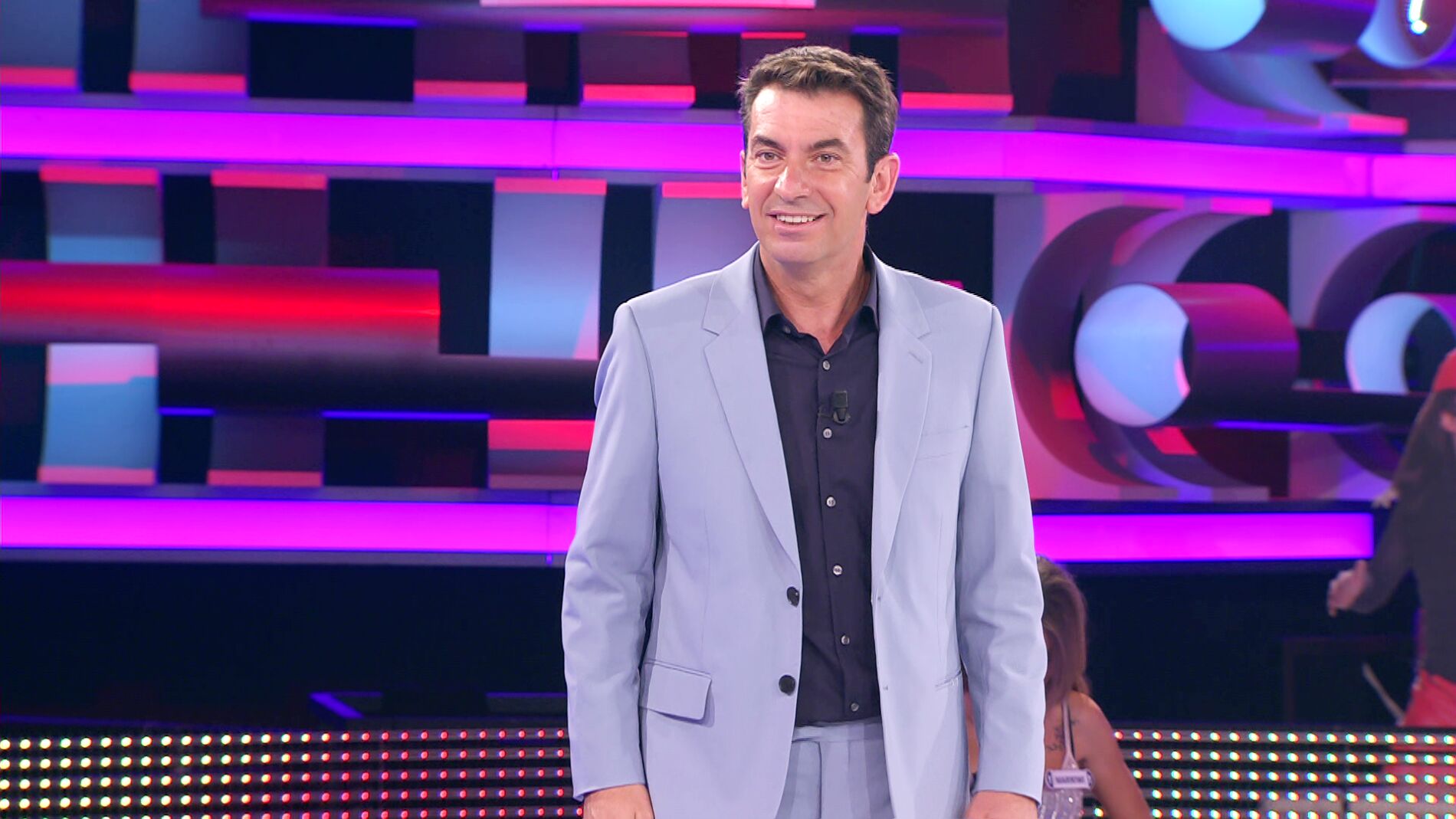 "Me est&aacute;n dando unas ganas de tirarte": Arturo Valls flipa con el curr&iacute;culum de un concursante de '&iexcl;Ahora caigo!'