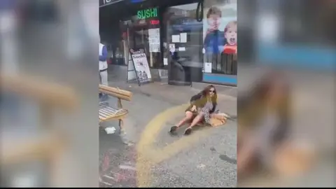 Investigan una posible agresión racista en Vancouver Investigan una posible agresión racista en Vancouver