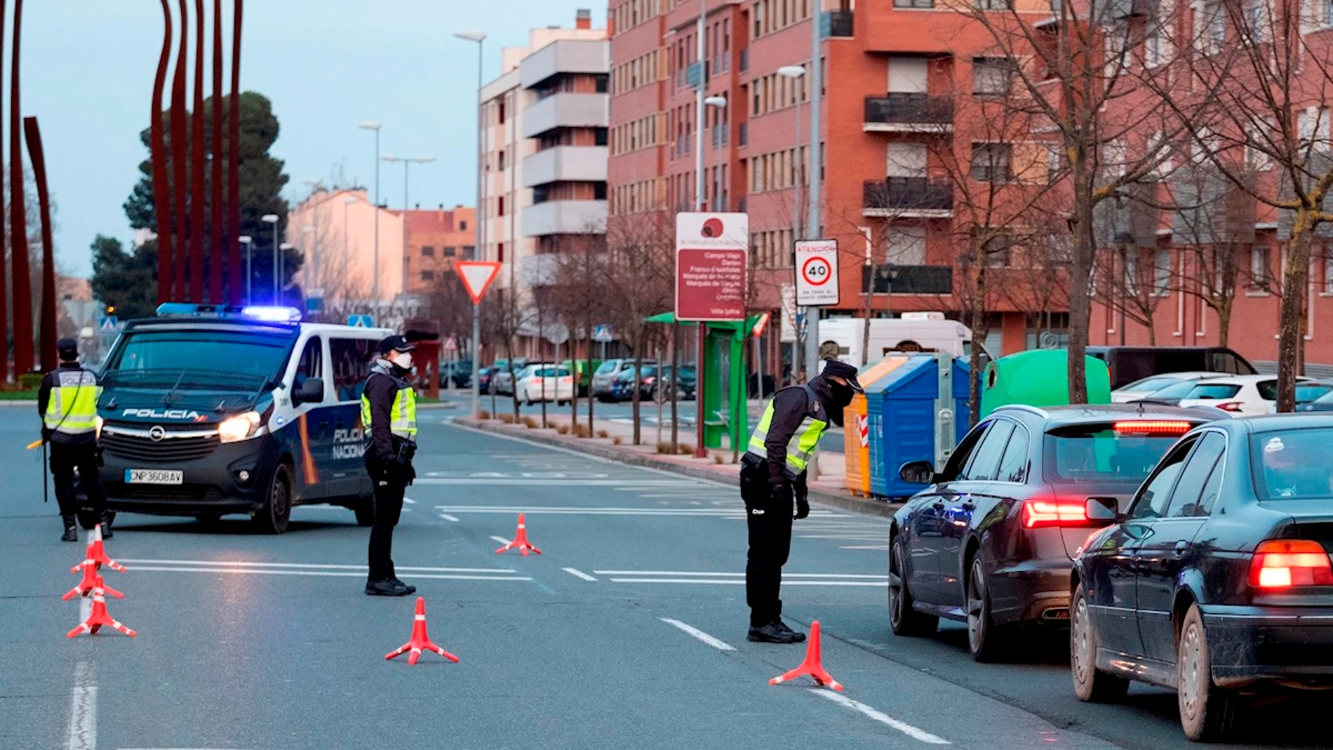 Coronavirus, confinamiento y toque de queda en España: nuevas medidas en Madrid, casos y última hora de la Covid-19 Coronavirus, confinamiento y toque de queda en España: nuevas medidas en Madrid, casos y última hora de la Covid-19