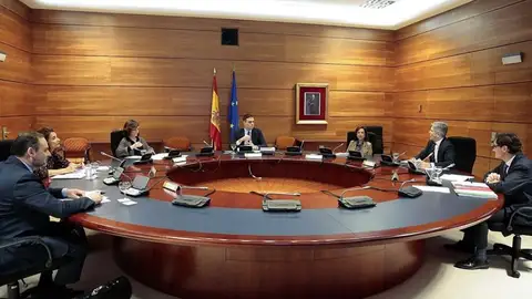 A3 Noticias Fin de Semana (24-10-20) Convocado un Consejo de Ministros extraordinario este domingo para declarar previsiblemente el estado de alarma A3 Noticias Fin de Semana (24-10-20) Convocado un Consejo de Ministros extraordinario este domingo para declarar previsiblemente el estado de alarma