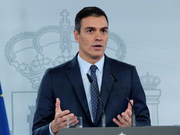 El tuit viral de Pedro Sánchez que ya 'anticipaba' el toque de queda en 2012