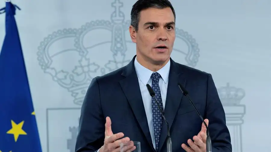 El tuit viral de Pedro Sánchez que ya 'anticipaba' el toque de queda en 2012 El tuit viral de Pedro Sánchez que ya 'anticipaba' el toque de queda en 2012