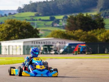 Fernando Alonso, en su circuito en Asturias
