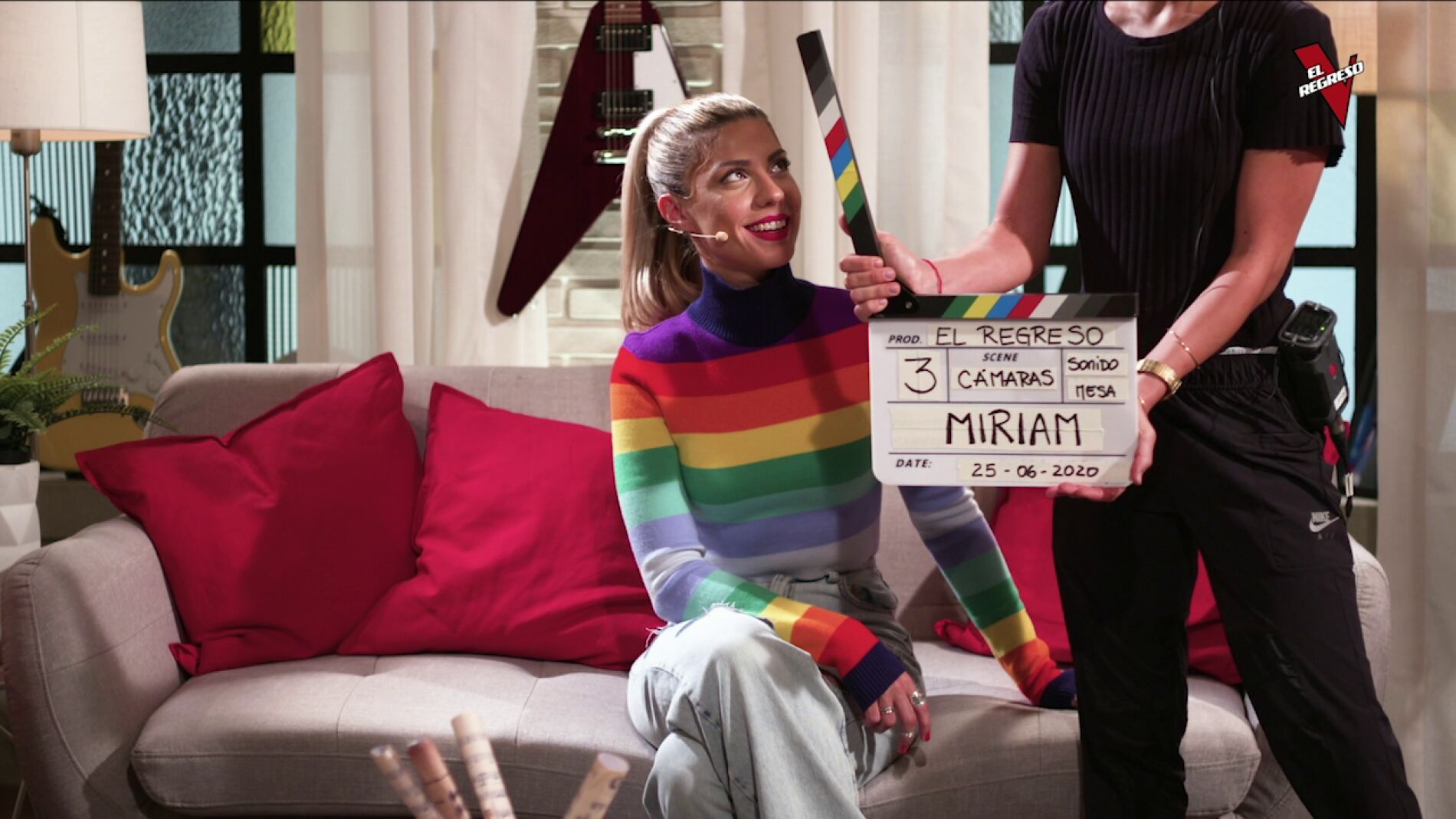 Miriam se hace con la claqueta de &lsquo;El Regreso&rsquo; 