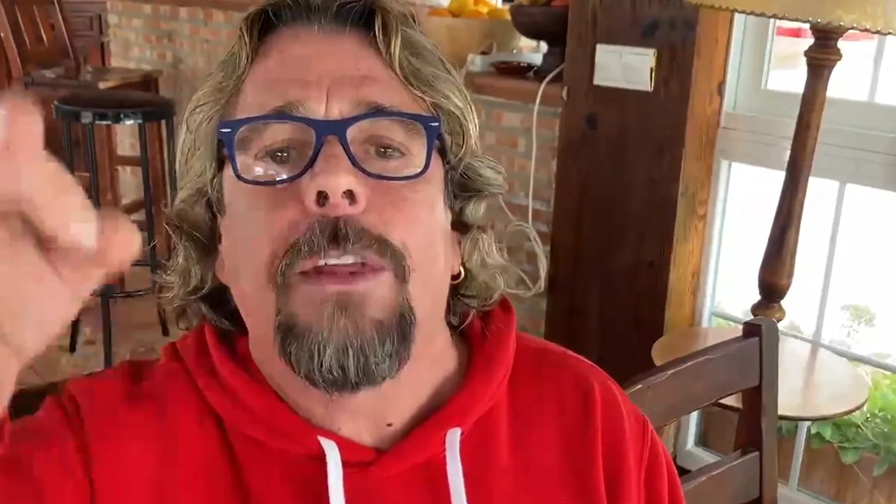 El mensaje de Juan Muñoz de Cruz y Raya al Gobierno: "Prefiero morirme de coronavirus que de asco" El mensaje de Juan Muñoz de Cruz y Raya al Gobierno: "Prefiero morirme de coronavirus que de asco"