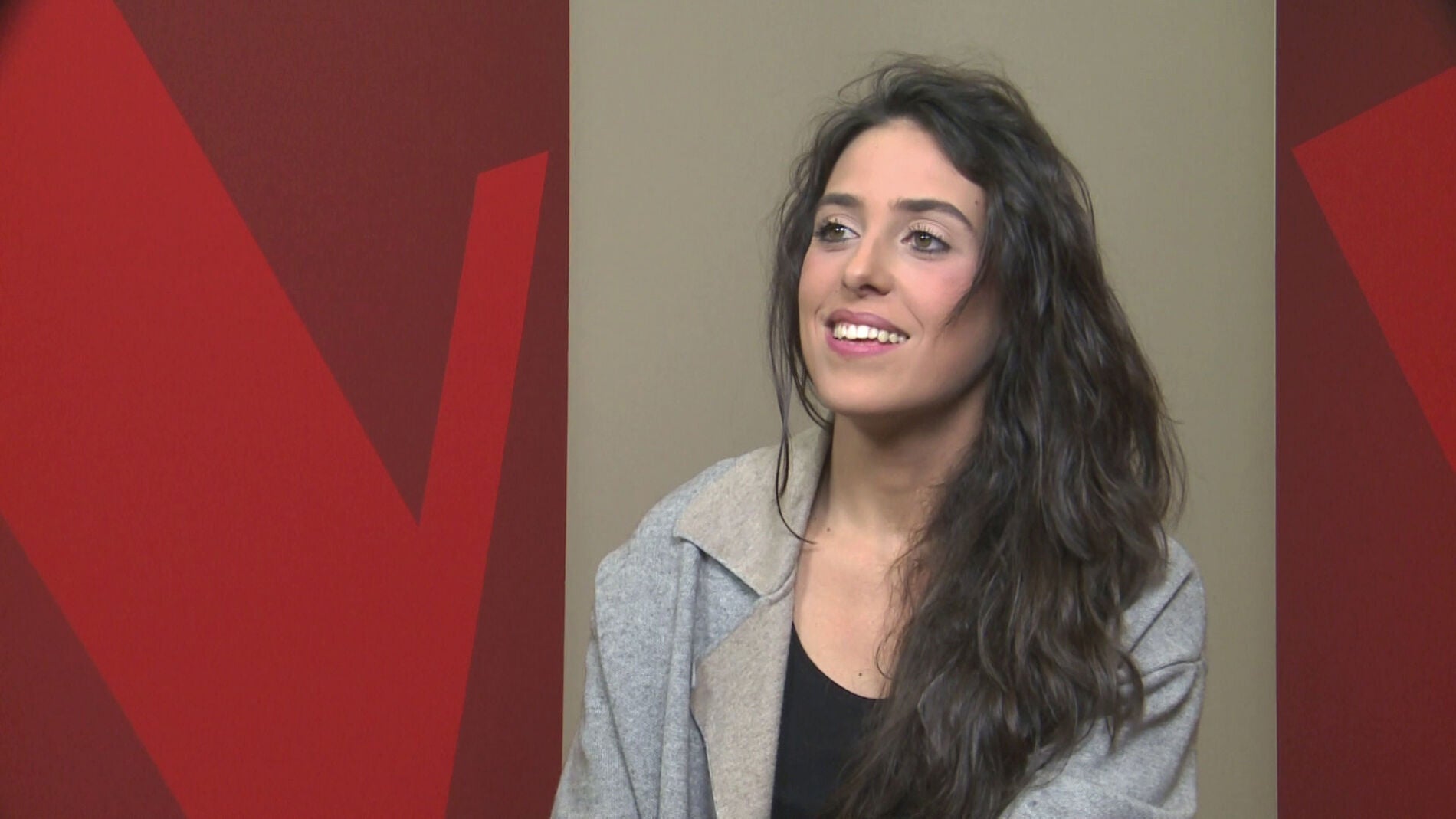 Conoce m&aacute;s sobre Virginia El&oacute;segui: &ldquo;Muchas veces me entero de las cosas que pienso cuando compongo&rdquo;