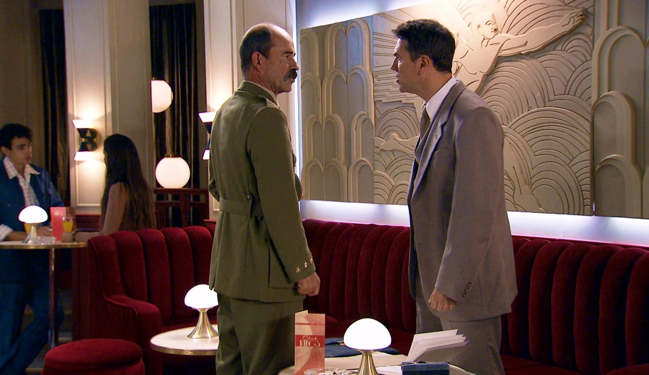 Beltrán se siente traicionado por Abel y se enfrenta a él con duros reproches Beltrán se siente traicionado por Abel y se enfrenta a él con duros reproches