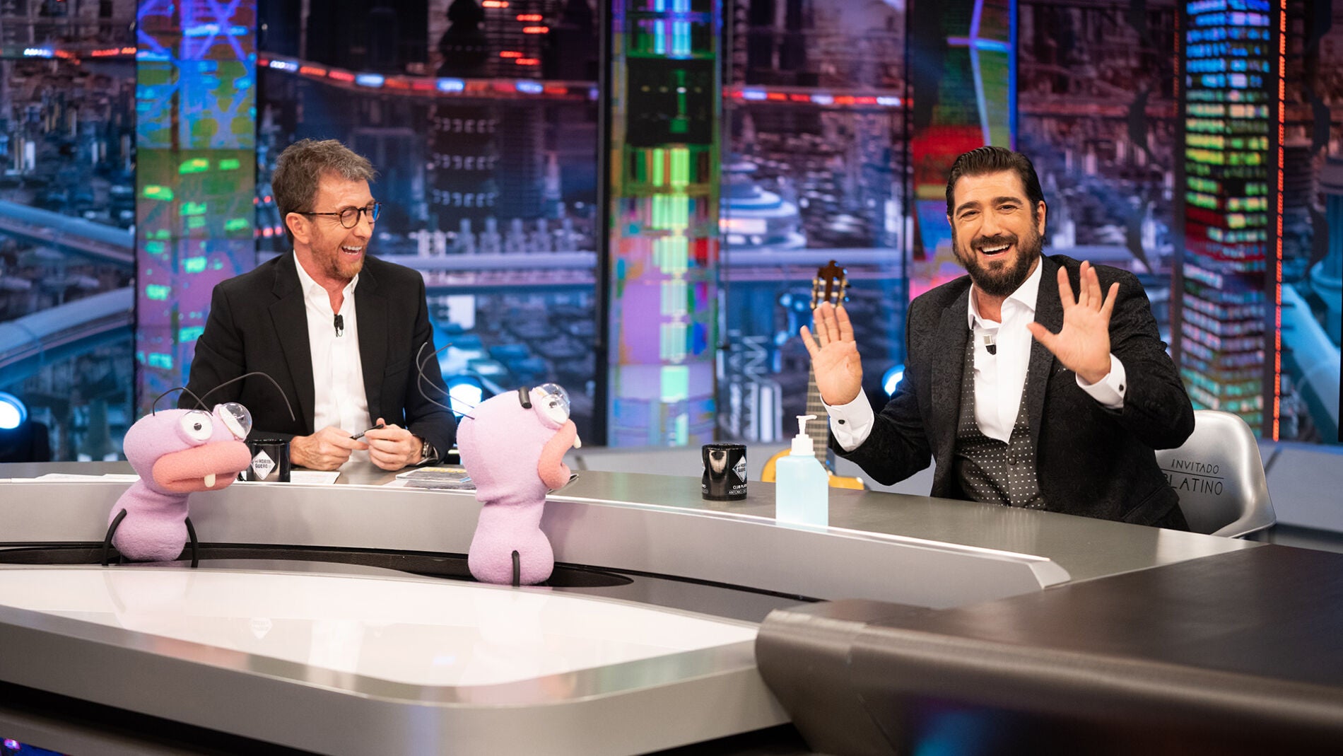 Antonio Orozco, asombrado con el reto de Trancas y Barrancas sobre las edades de famosos: "&iexcl;&iquest;Gemeliers tienen 42 a&ntilde;os?!"