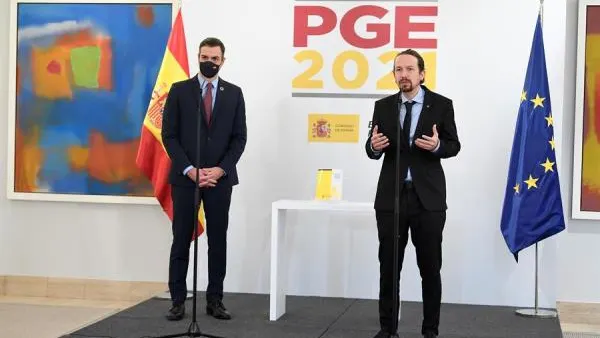 Pedro S&aacute;nchez y Pablo Iglesias durante la presentaci&oacute;n del proyecto de Presupuestos Generales del Estado 2021