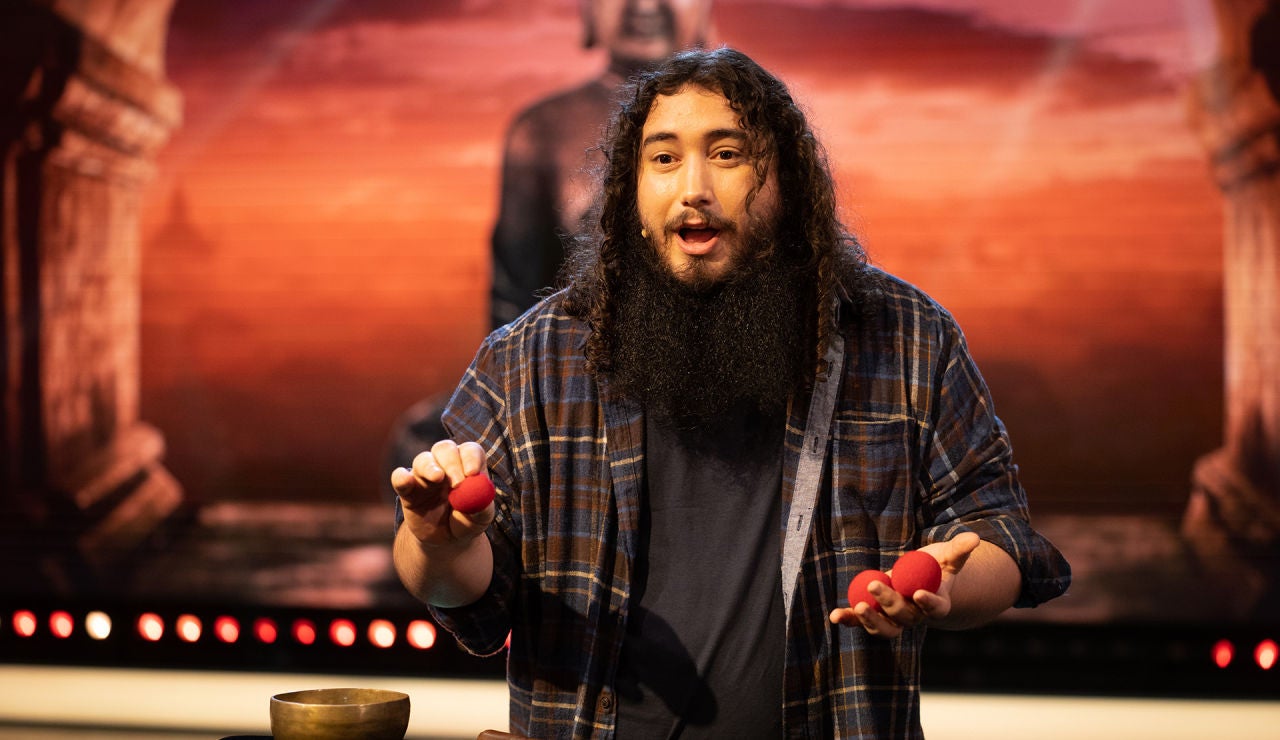 Xulio Merino sorprende en 'El Hormiguero 3.0' con su magia 'tibetana' por primera vez en televisión Xulio Merino sorprende en 'El Hormiguero 3.0' con su magia 'tibetana' por primera vez en televisión
