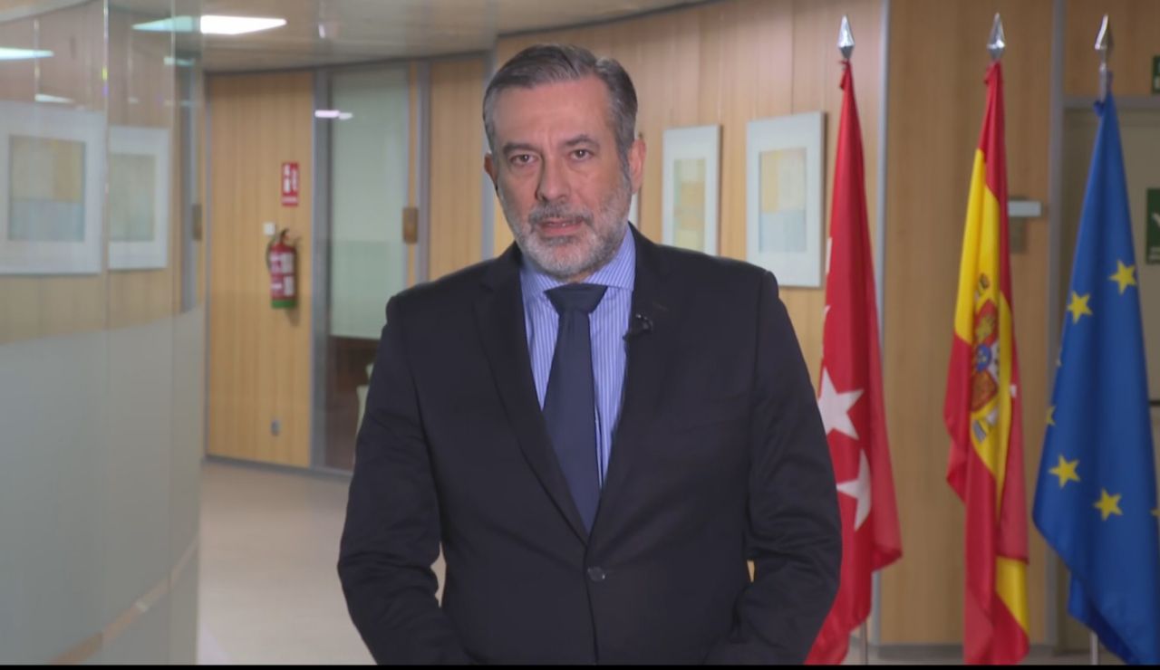 Enrique López. Enrique López.