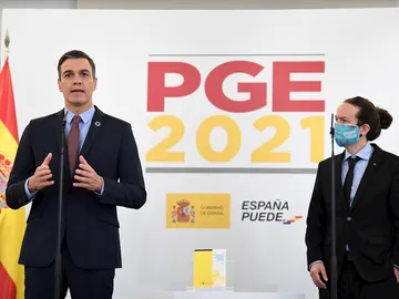 Pedro Sánchez y Pablo Iglesias comparecen para explicar el acuerdo de presupuestos Pedro Sánchez y Pablo Iglesias comparecen para explicar el acuerdo de presupuestos