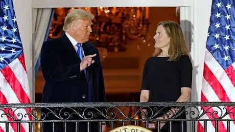 Donald Trump y Amy Barret Donald Trump y Amy Barret
