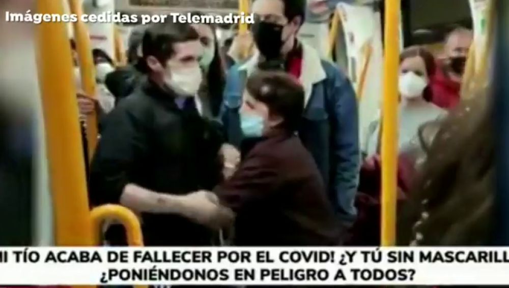 Pelea en el Metro de Madrid por no llevar mascarilla: "Se ha muerto un tío mío por el Covid. ¡Tú, respeta! No viajas tú solo"