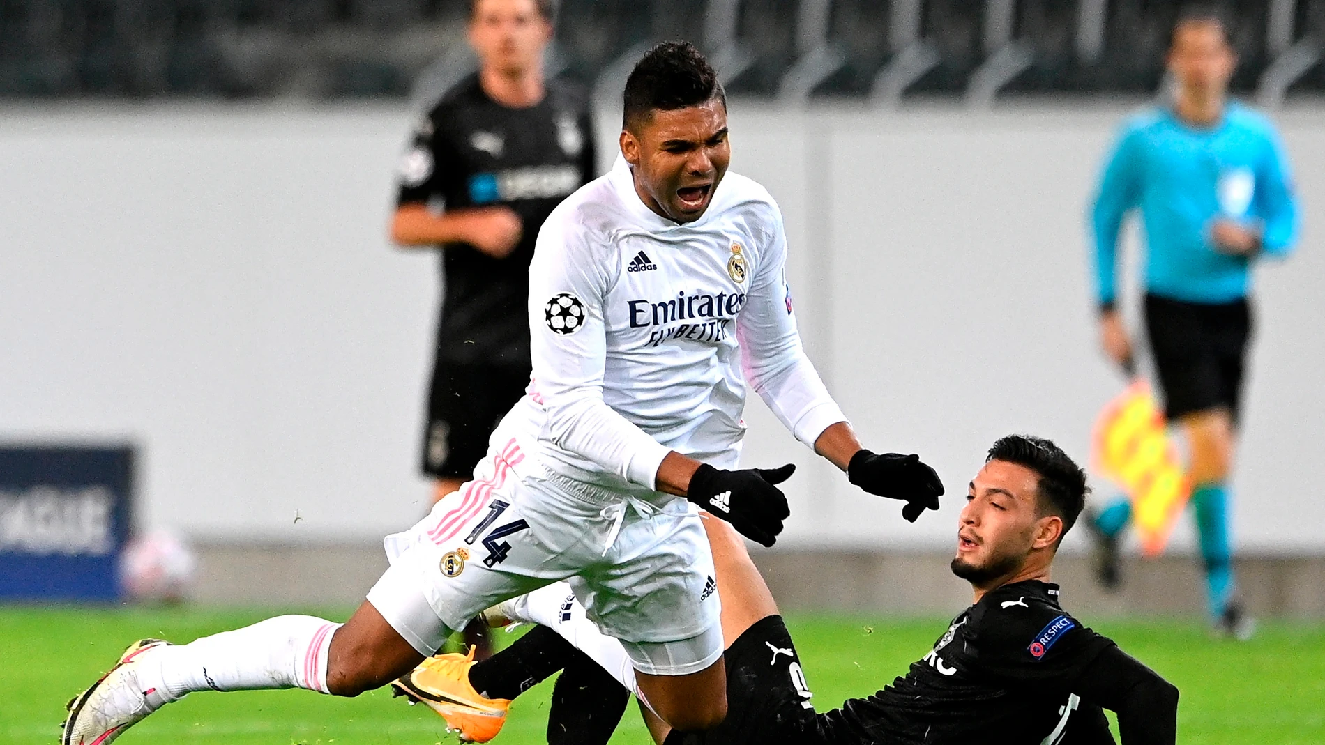 Casemiro, en acción ante el Borussia Mönchengladbach Casemiro, en acción ante el Borussia Mönchengladbach