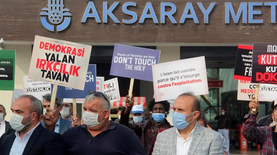 Protestas contra Macron en Estambul