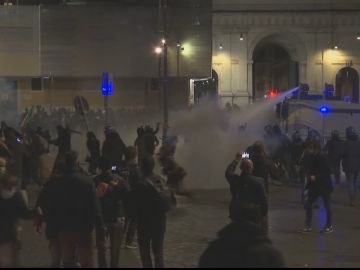 Disturbios en Italia por las restricciones