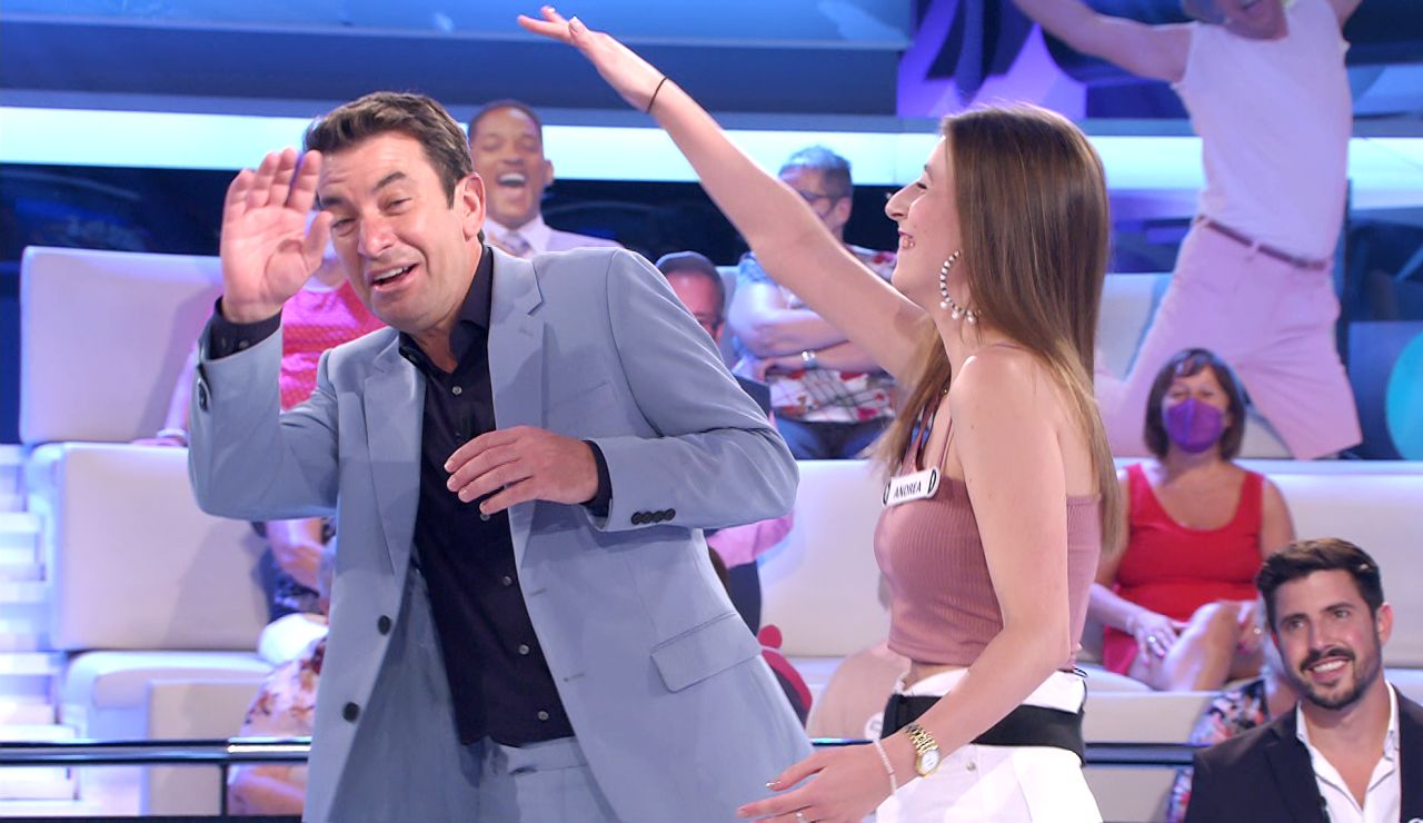 Arturo Valls, ofendido por una concursante de '¡Ahora caigo!': "Nadie se lleva chasco, ¡has sido tú!" Arturo Valls, ofendido por una concursante de '¡Ahora caigo!': "Nadie se lleva chasco, ¡has sido tú!"