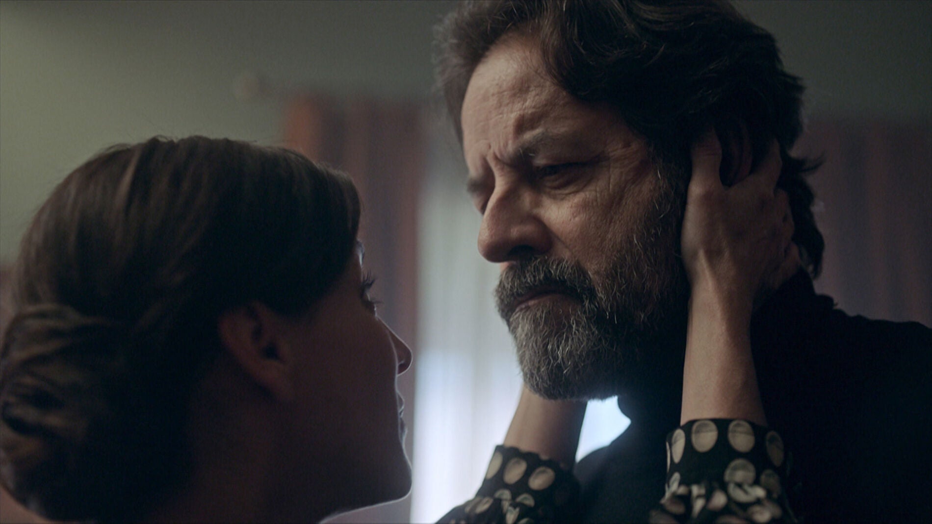 La ambici&oacute;n de Alma y los principios de Luis enfrentan a la pareja, &iquest;ser&aacute; su fin? 