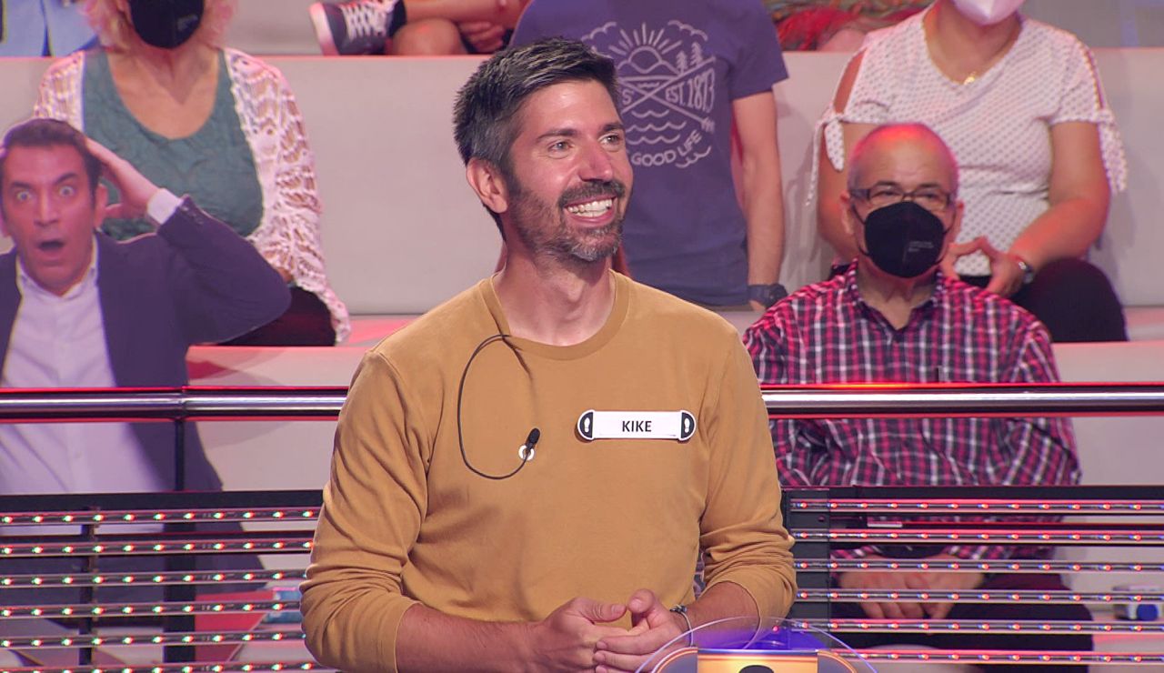 La triple broma de Arturo Valls con la curiosa afición de un concursante de ‘¡Ahora caigo!’ La triple broma de Arturo Valls con la curiosa afición de un concursante de ‘¡Ahora caigo!’