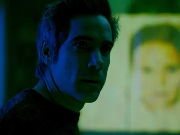 El novio de Julia, pieza clave para proteger a la familia El novio de Julia, pieza clave para proteger a la familia