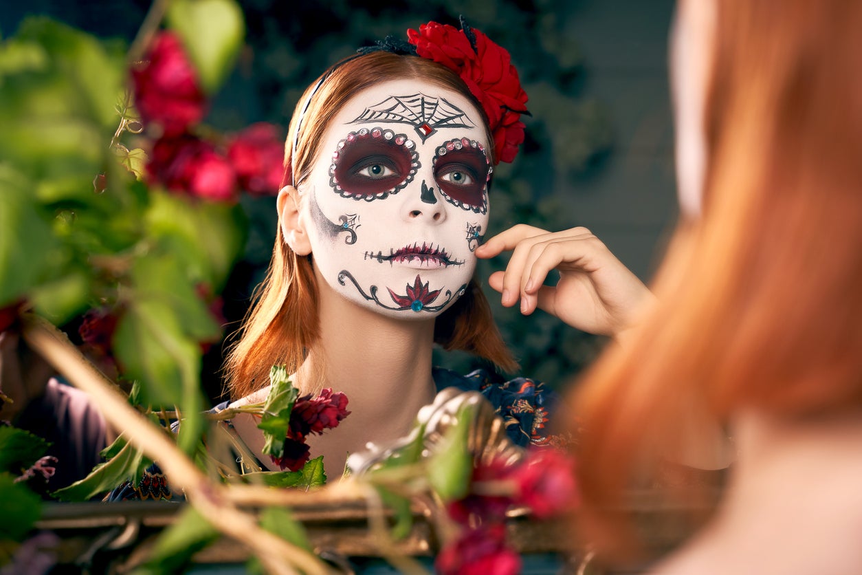 Maquillaje halloween vampiresa: cómo hacerlo 