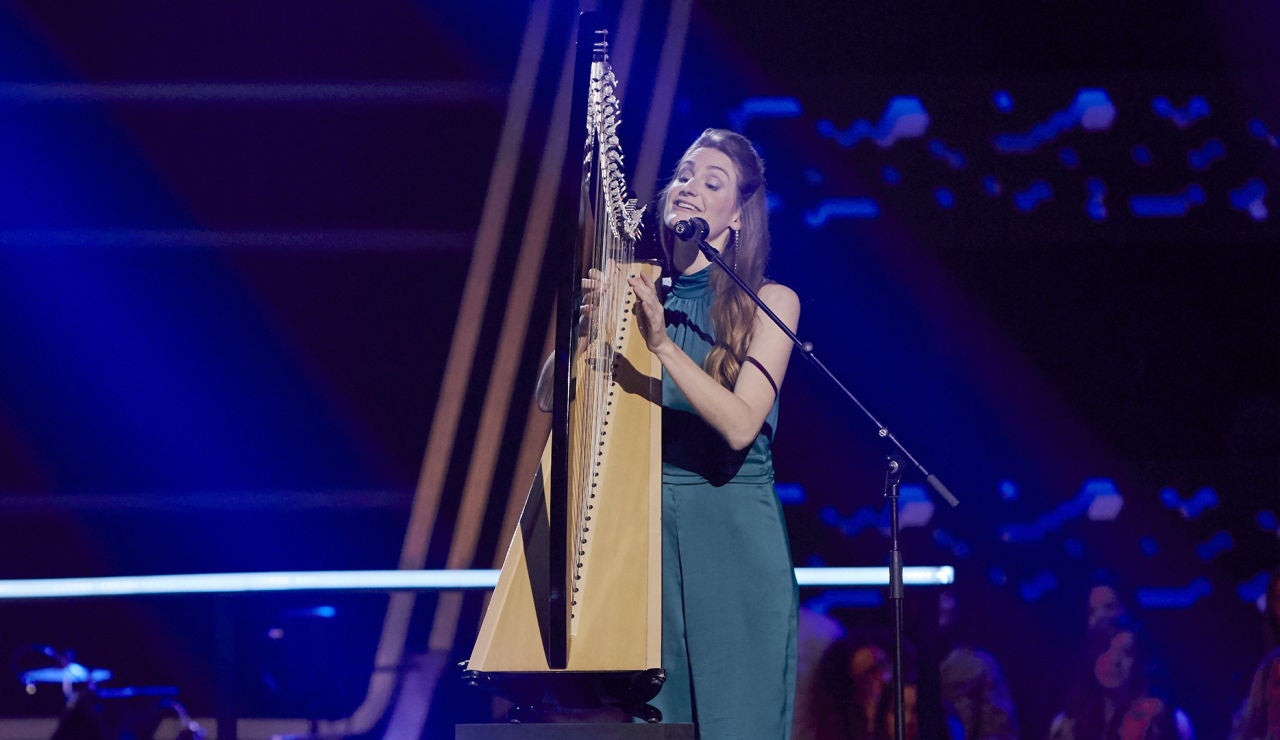 Noemie Delavennat canta &lsquo;Quiz&aacute;s, quiz&aacute;s, quiz&aacute;s&rsquo; en los Asaltos de &lsquo;La Voz&rsquo;
