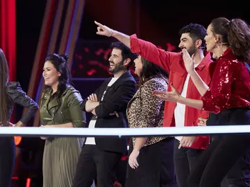 Laura Pausini roba a Juan José Alba y Antonio Orozco a Gonzalo Alhambra en los Asaltos de 'La Voz': "Prometimos, cumplimos" Laura Pausini roba a Juan José Alba y Antonio Orozco a Gonzalo Alhambra en los Asaltos de 'La Voz': "Prometimos, cumplimos"