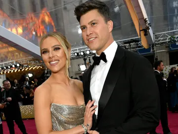 Scarlett Johansson y Colin Jost Scarlett Johansson y Colin Jost