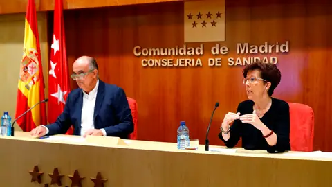 Elena Andradas y Antonio Zapatero, en rueda de prensa Elena Andradas y Antonio Zapatero, en rueda de prensa