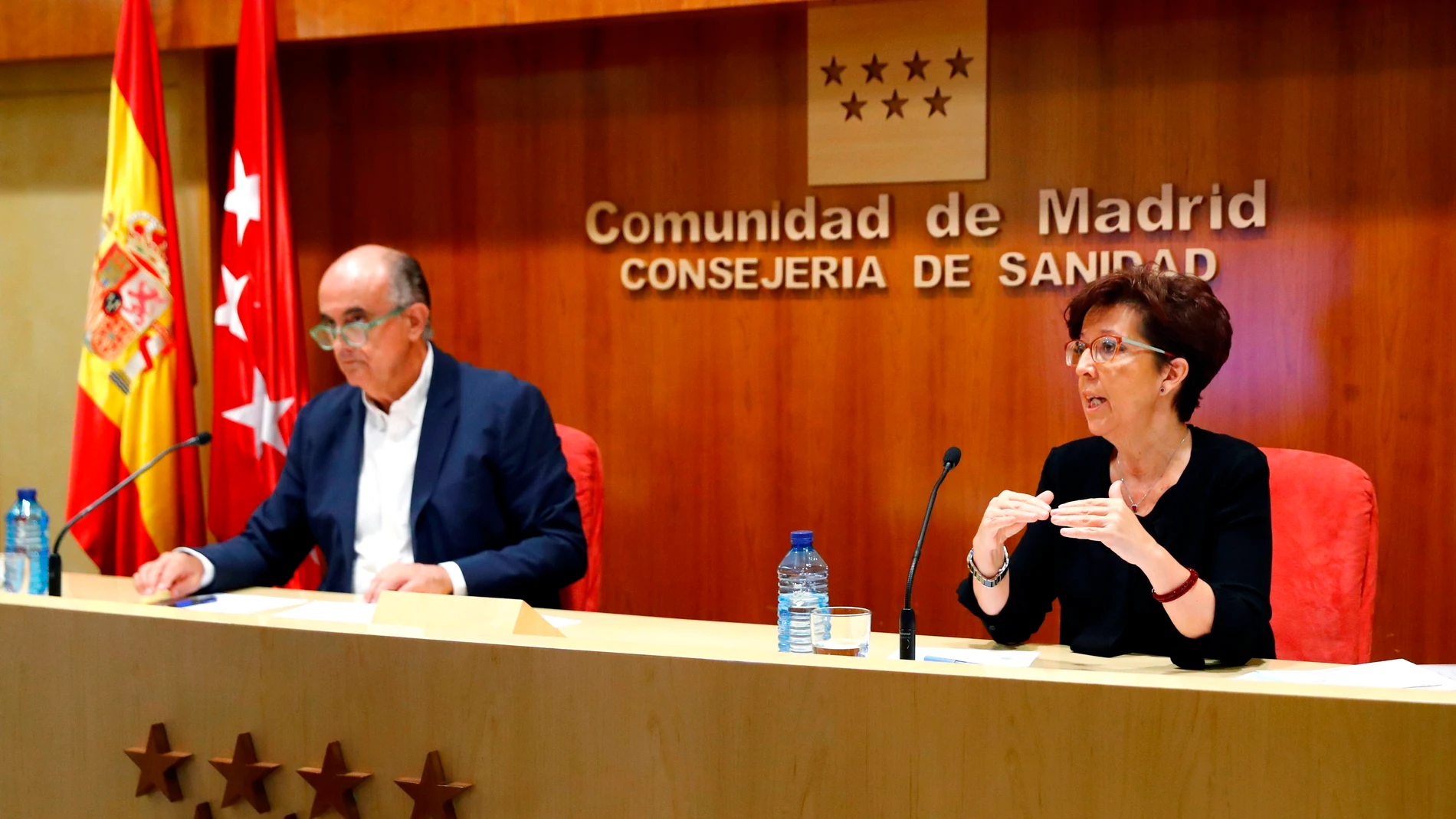 Elena Andradas y Antonio Zapatero, en rueda de prensa Elena Andradas y Antonio Zapatero, en rueda de prensa