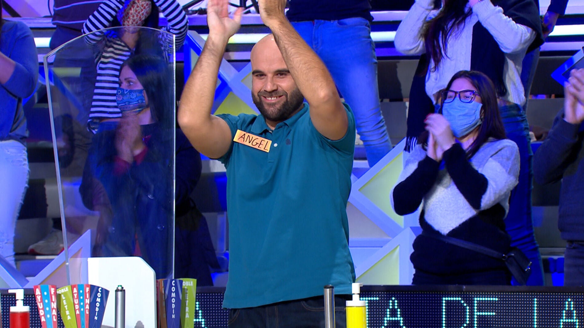 &iexcl;Impresionante! &Aacute;ngel le roba la final a Victoria con una tirada de precisi&oacute;n 