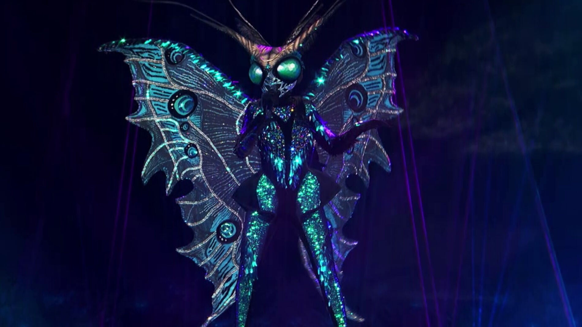 La potente voz de &lsquo;La Mariposa&rsquo; descoloca a todos al ritmo de &lsquo;Bang bang&rsquo; en &lsquo;The Masked Singer USA&rsquo;