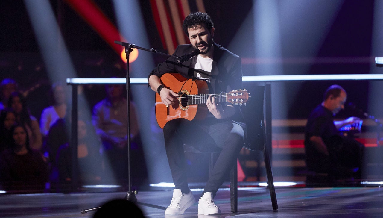Juan Jos&eacute; Alba canta 'No te pude retener' en los Asaltos de 'La Voz'