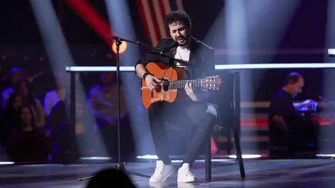 Juan José Alba canta 'No te pude retener' en los Asaltos de 'La Voz' Juan José Alba canta 'No te pude retener' en los Asaltos de 'La Voz'