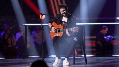 Juan José Alba canta 'No te pude retener' en los Asaltos de 'La Voz'