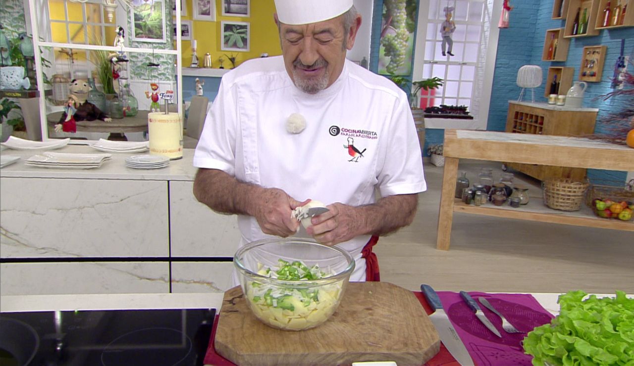Karlos Arguiñano desvela la clave de la tortilla más especial: la de Josefina Karlos Arguiñano desvela la clave de la tortilla más especial: la de Josefina