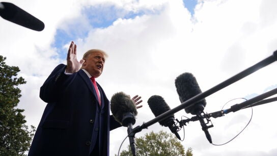 Donald Trump, presidente de los Estados Unidos, comparece ante los medios