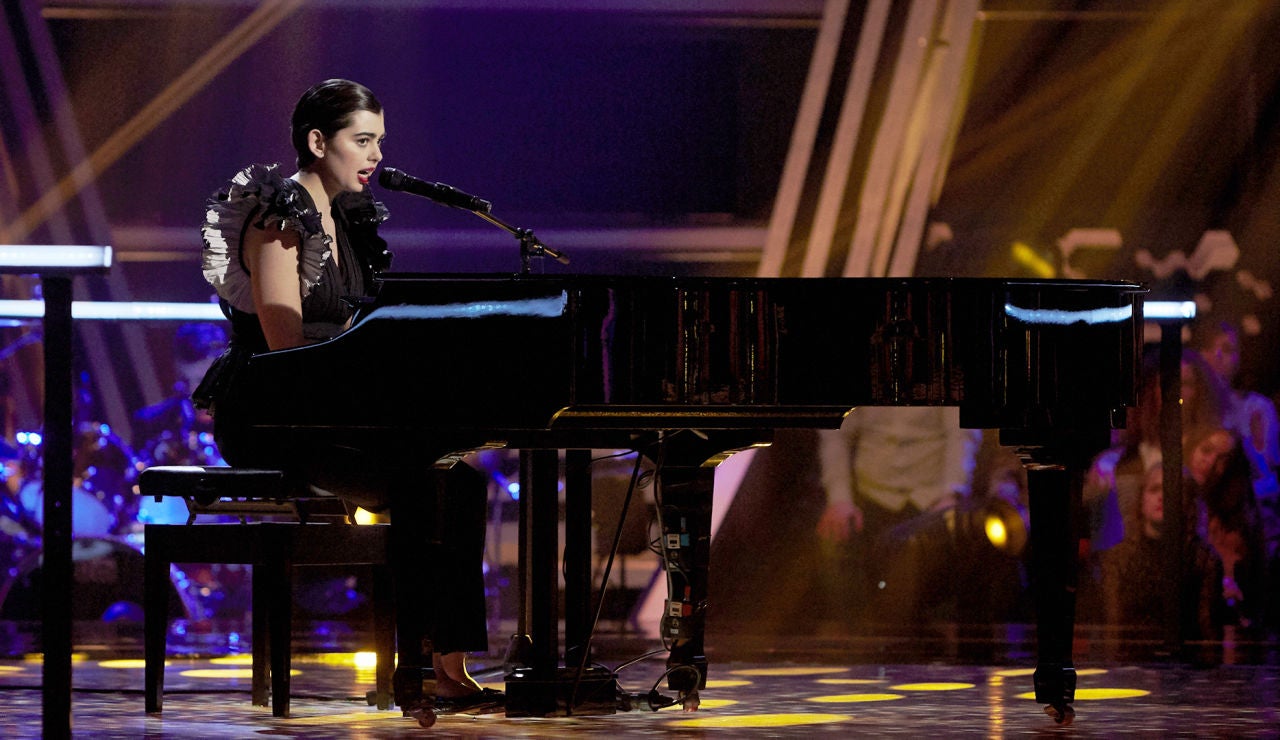 Paula Espinosa canta ‘The scientist’ en los Asaltos de ‘La Voz’