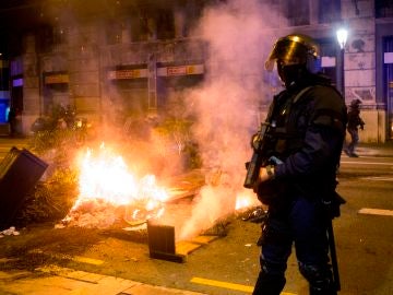 Altercados en el centro de Barcelona tras una manifestación negacionista