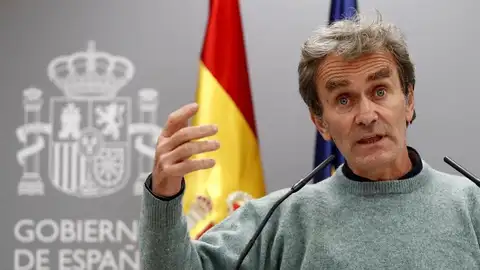 Fernando Simón Fernando Simón: "Los últimos datos apuntan a que España podría estar en fase de estabilización"