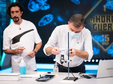 Marron sorprende con una luz ultravioleta que acaba con el coronavirus Marron sorprende con una luz ultravioleta que acaba con el coronavirus