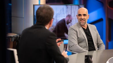 Pablo Motos pone en un aprieto a Luis Tosar: 