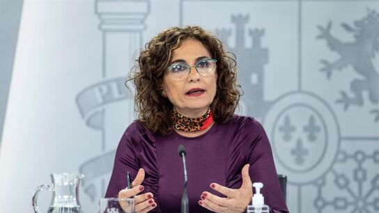 La ministra de Hacienda, Mar&iacute;a Jes&uacute;s Montero
