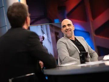 'El efecto Tosar', Pablo Motos sorprende a Luis Tosar con la teoría sobre los actores que ruedan por primera vez a su lado 'El efecto Tosar', Pablo Motos sorprende a Luis Tosar con la teoría sobre los actores que ruedan por primera vez a su lado