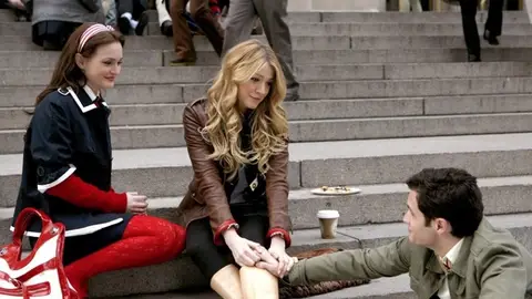 Blair, Serena y Dan en 'Gossip Girl' Blair, Serena y Dan en 'Gossip Girl'