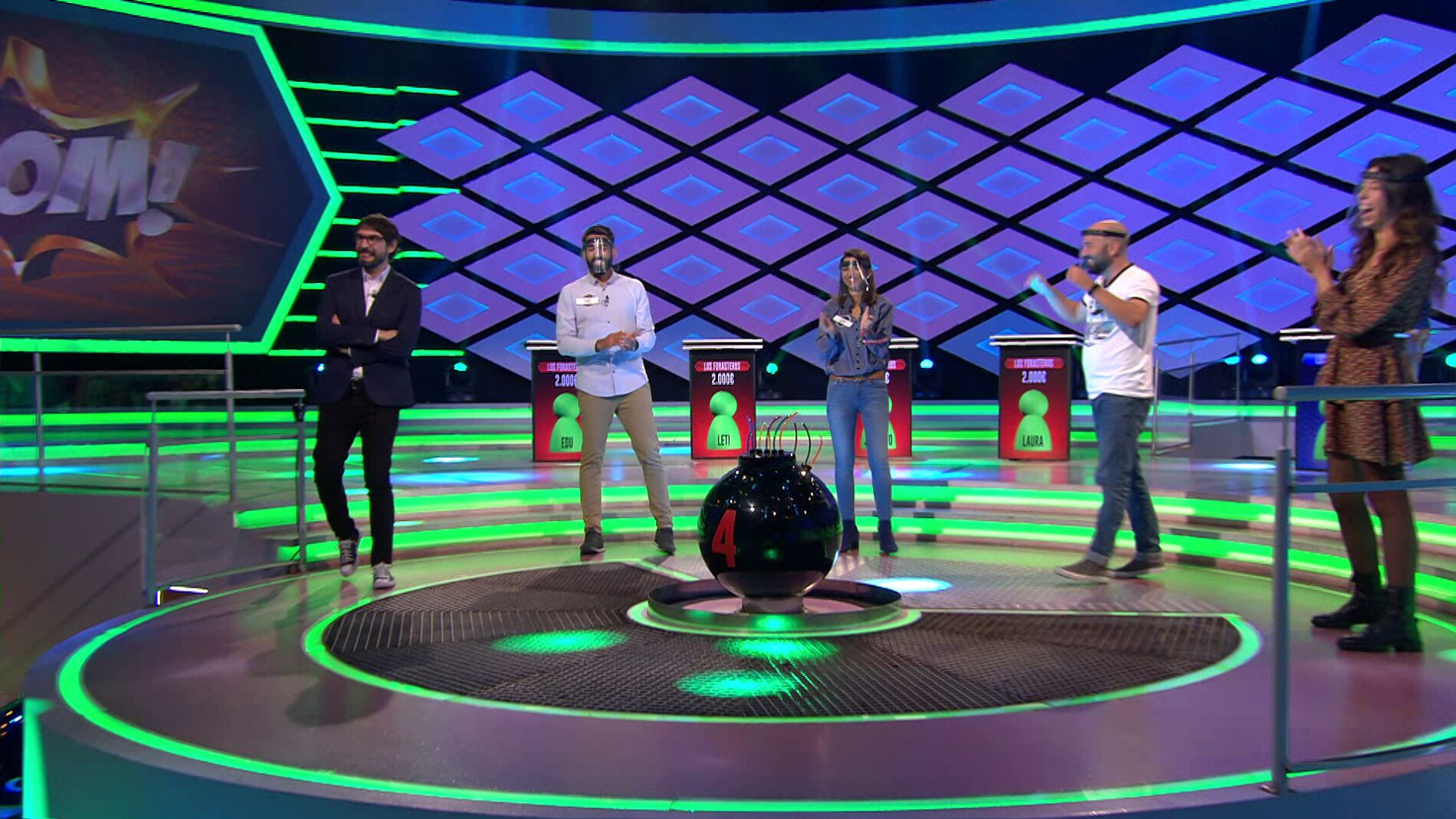 Una pregunta literaria otorga a &lsquo;Los forasteros&rsquo; el pleno: &ldquo;&iexcl;Un pleno y encima bail&aacute;is!&rdquo; 