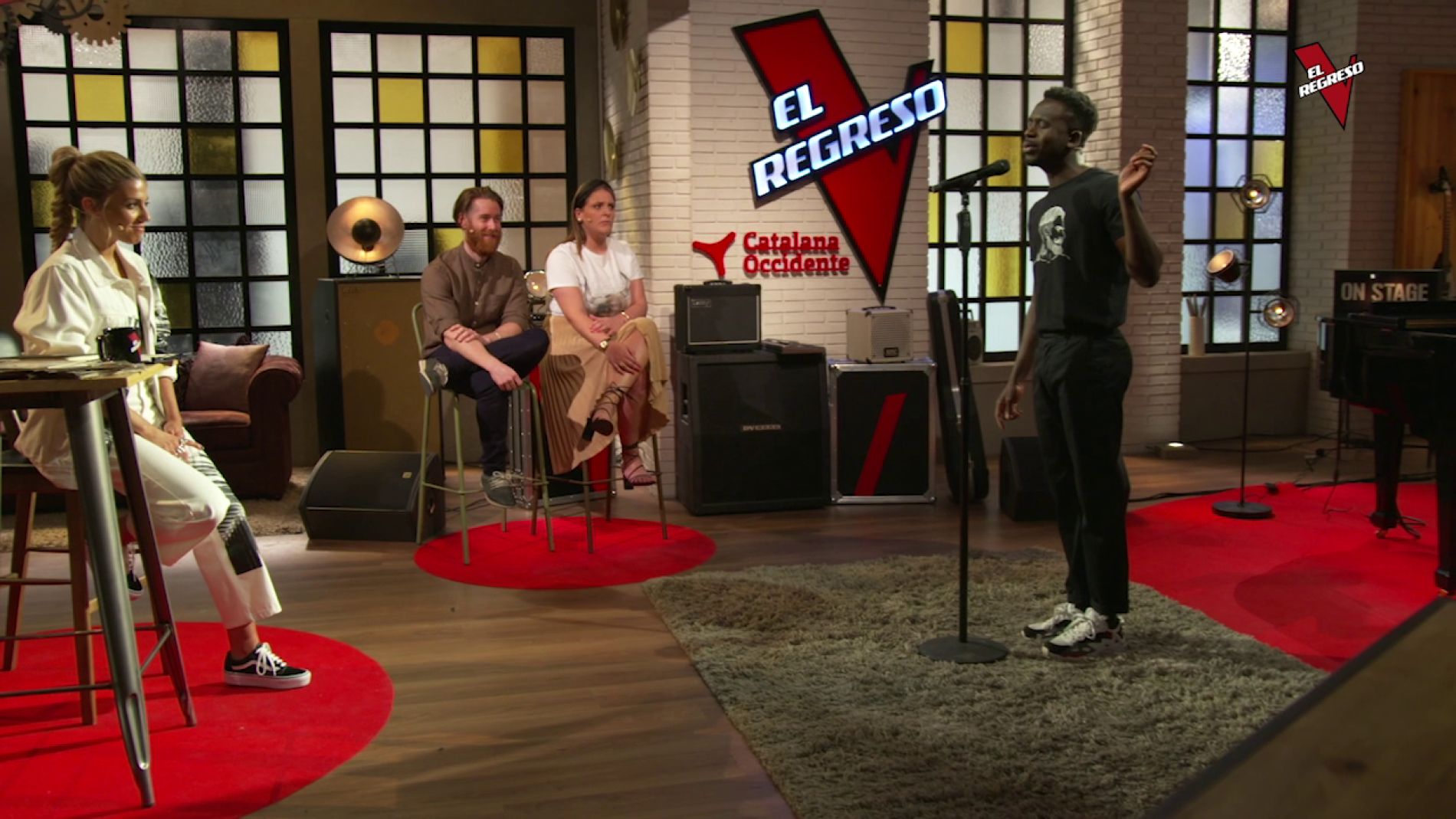 Kelly saca todo su potencial con &lsquo;It&rsquo;s a man&rsquo;s man&rsquo;s man&rsquo;s world&rsquo; en &lsquo;El Regreso&rsquo;