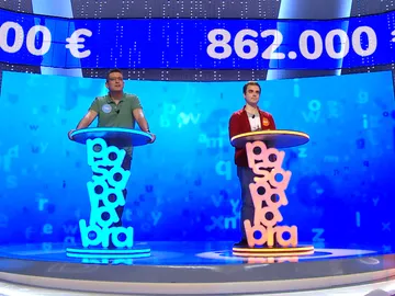 Vertiginoso enfrentamiento entre Luis y Pablo en ‘El Rosco: Los concursantes rozan la perfección en su lucha por un bote de 862.000 euros Vertiginoso enfrentamiento entre Luis y Pablo en ‘El Rosco: Los concursantes rozan la perfección en su lucha por un bote de 862.000 euros
